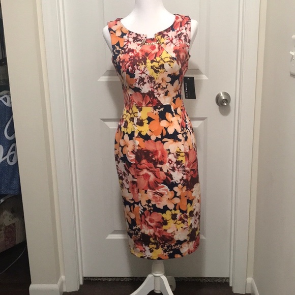 En Focus Studio - Navy Blue Multi-Colored Dress. - Picture 5 of 6